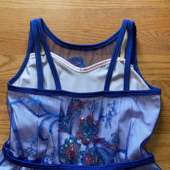 Dance costume - Picture 5 of 6